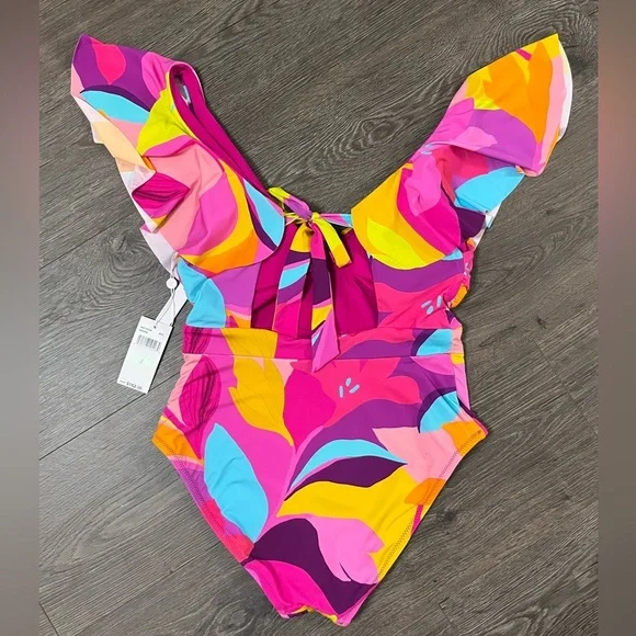 *NWT* Trina Turk Monaco Ruffle One Piece Swimsuit - Picture 7 of 7